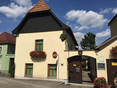 Neustiftgasse 13, 2015